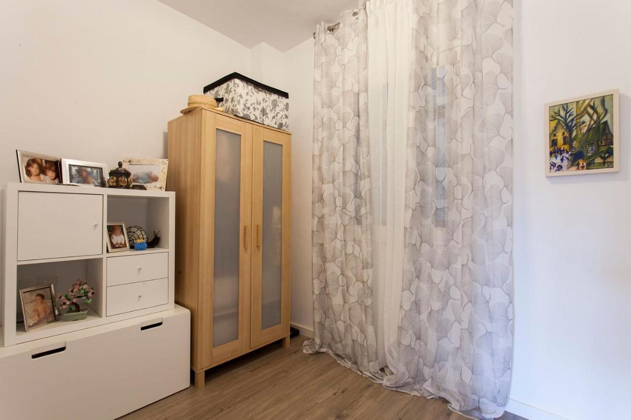 Cozy Apartment Near Fira Gran Via With Ac L'Hospitalet de Llobregat Bagian luar foto